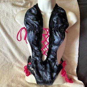 🎀🌸🎀🌸🎀🌸METAL MULISHA ONE PIECE. I NEVER WORE JUST TRIED ON.🌸🎀🌸🎀